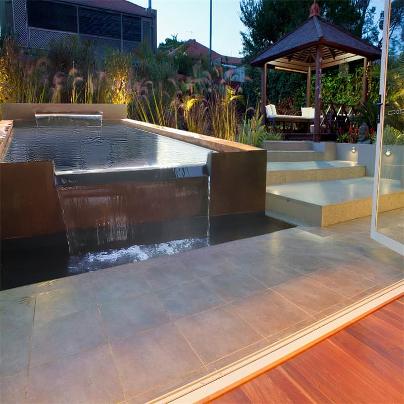 <h3>Rustic style corten steel water feature for landscaping</h3>
